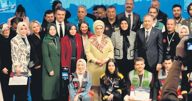 Sadece Müslümanlar değil tüm insanlık bombalanıyor Sadece Müslümanlar değil tüm insanlık bombalanıyor