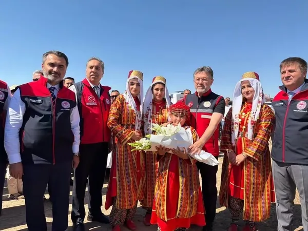 bakan-yumaklidan-rekor-hasat-mujdesi-1782902389181.jpg