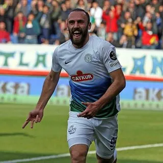 Galatasaray'dan Vedat Muriç'e 3,5 milyon Euro
