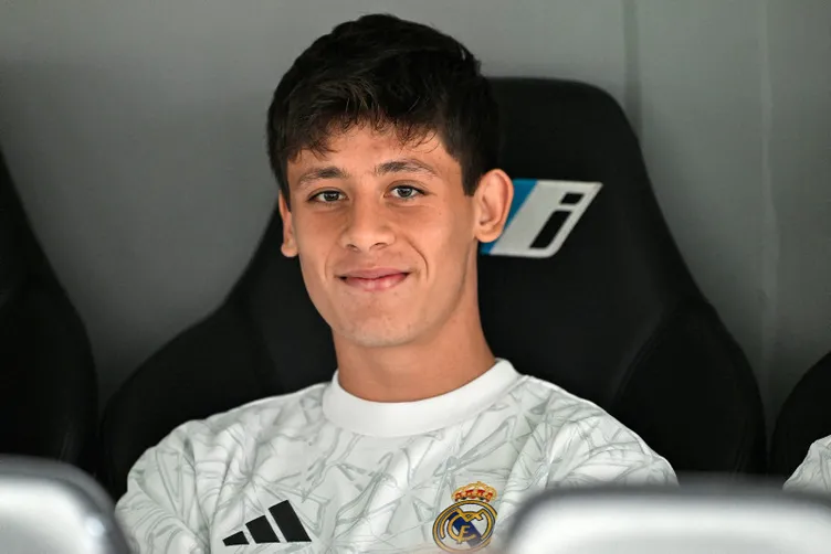 Ve Arda Güler, Real Madrid’den ayrılıyor! Yeni adresi için 4 ihtimal var