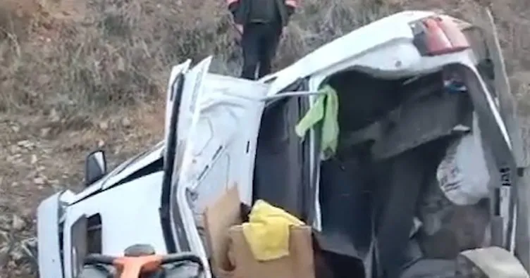 Şarampole devrilen otomobil sürücüsü hayatını kaybetti