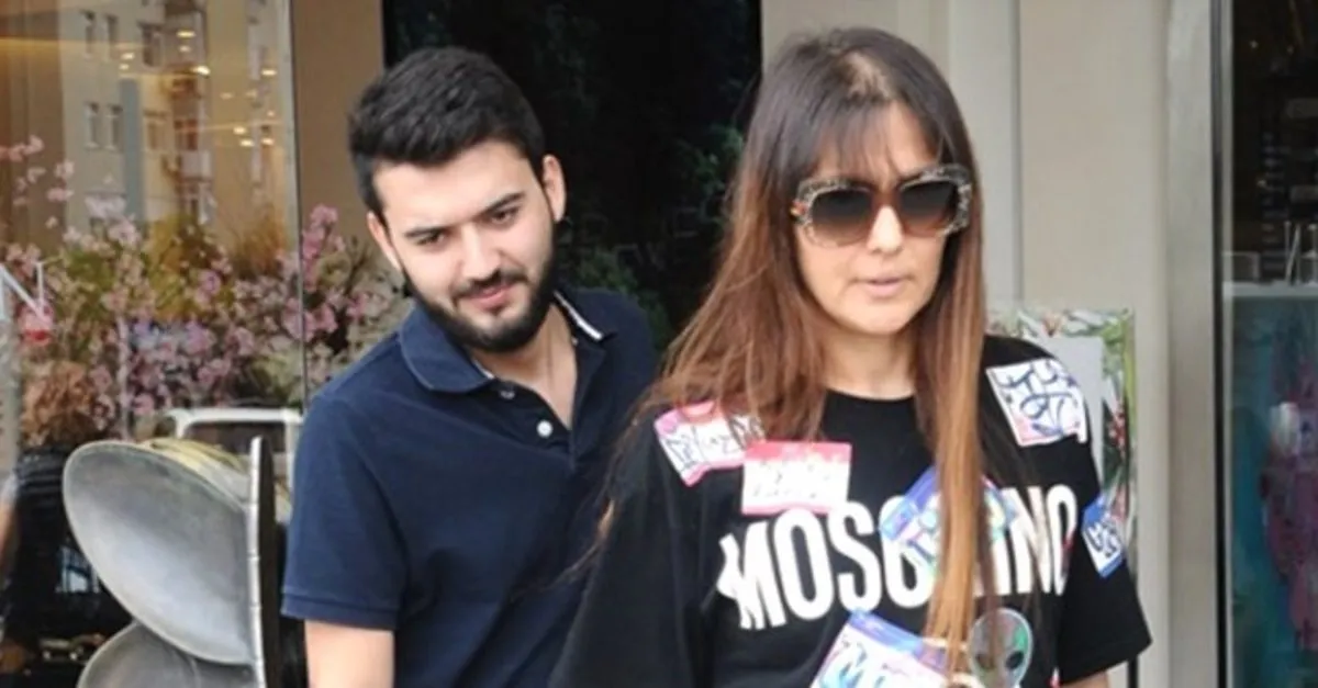 elif tanyelitan yeni twitter butt party