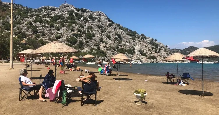 Halk plajının ’Salih Dede’si