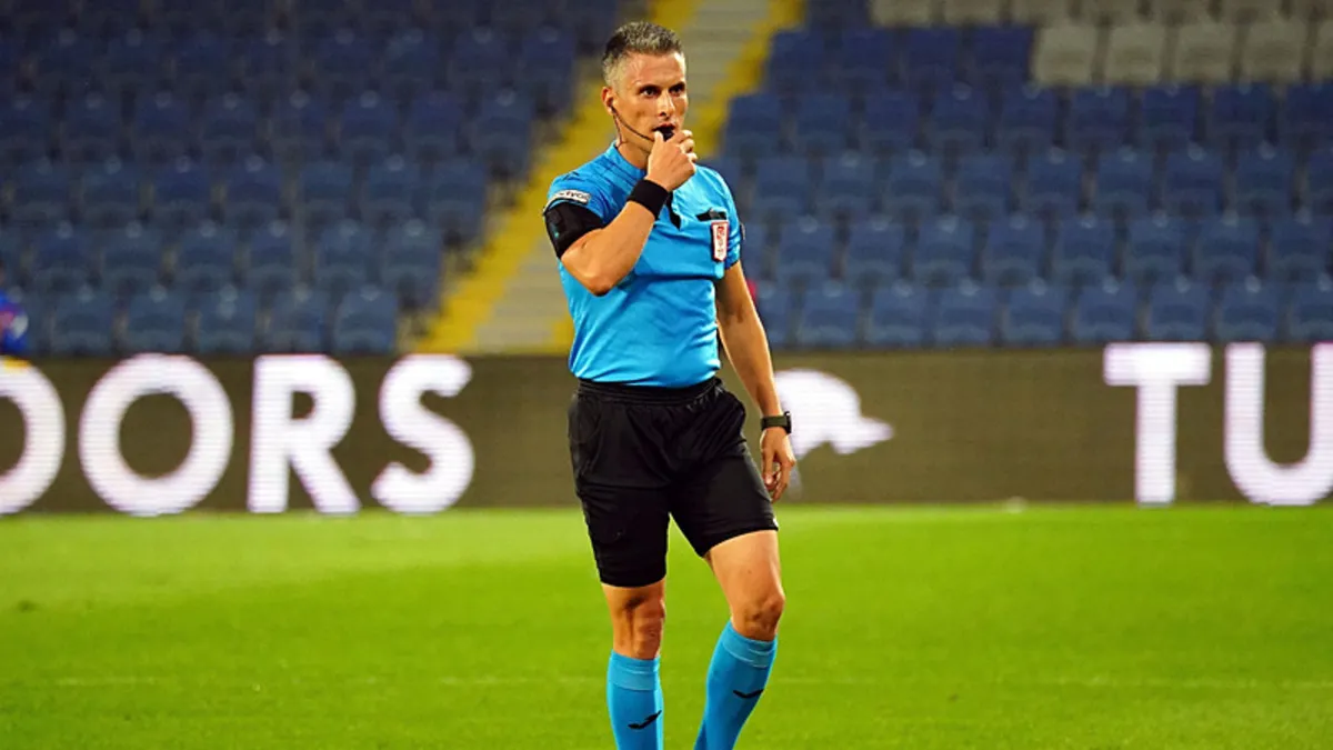 Çaykur Rizespor – Galatasaray maçının VAR’ı Sarper Barış Saka oldu Çaykur Rizespor – Galatasaray maçının VAR’ı Sarper Barış Saka oldu