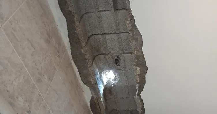 Kızıltepe’de eve düşen yıldırım tavanı deldi