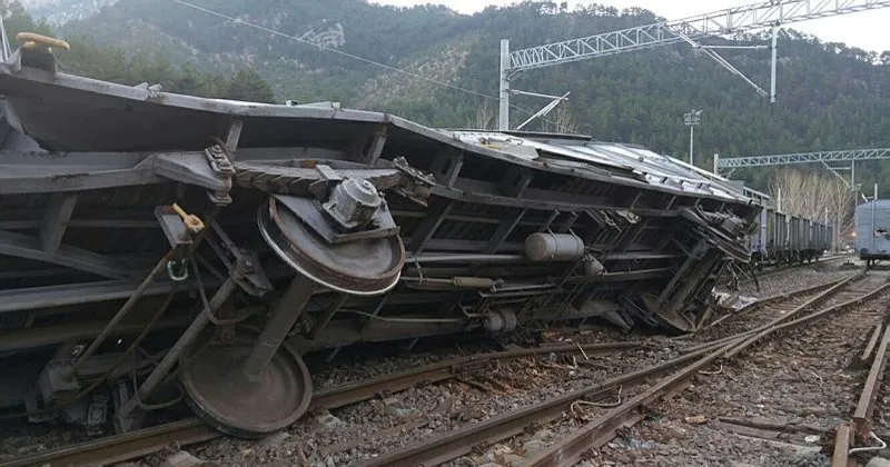 Pozanti Da Yuk Treni Devrildi Son Dakika Haberler