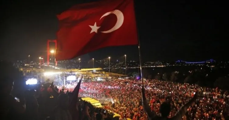 Rus uzmanlar, 15 Temmuz darbe girişimini değerlendirdi: Türkiye, küresel ve bölgesel siyasette büyük güç haline geldi
