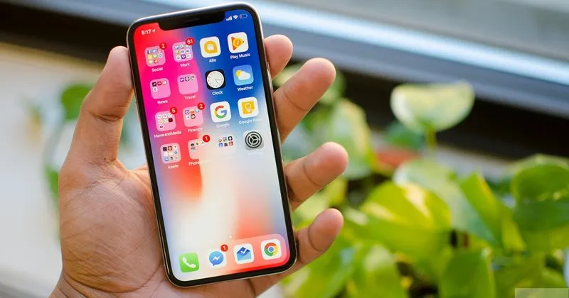 apple iphone x ekranlarini hangi firma