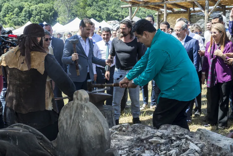 Venezuela Devlet BaÅkanı Nicolas Maduro'dan