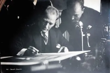 Atatürk’ün kayıp cam fotoğrafları