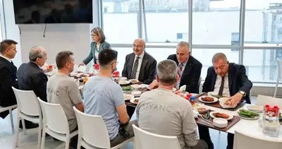 Vali Köşger işçilerle aynı sofrada buluştu #adana