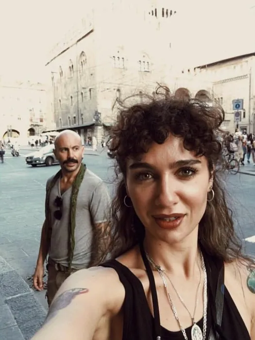 Birce Akalay, eski eşi Sarp Levendoğlu’nun paylaşımını beğenince… Son