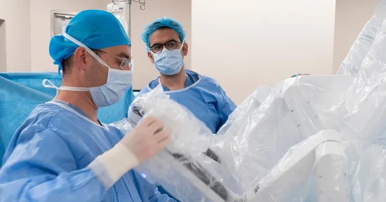 Mesane kanserine yakalanan adama müthiş operasyon! 20 santimlik ince bağırsaktan mesane yapıldı