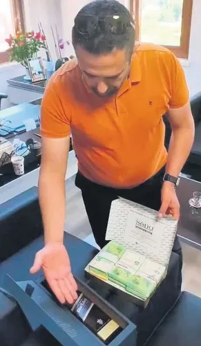 baklava-kutusundaki-rusvete-40-yil-hapis-1778877300208.jpeg