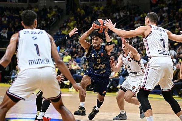 fenerbahce-tarfin-bayern-munihi-100ledi-1790711887579.jpeg