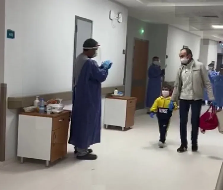 5 yaşındaki oğluyla birlikte koronavirüsü yenen baba: Öğrenince dünya başıma yıkıldı