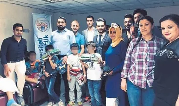 Sevgi dağıtıyorlar