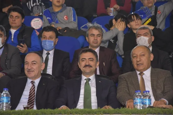 yildizlar-kulupler-turkiye-halter-sampiyonasi-kirikkalede-basladi-1646404932539.jpeg