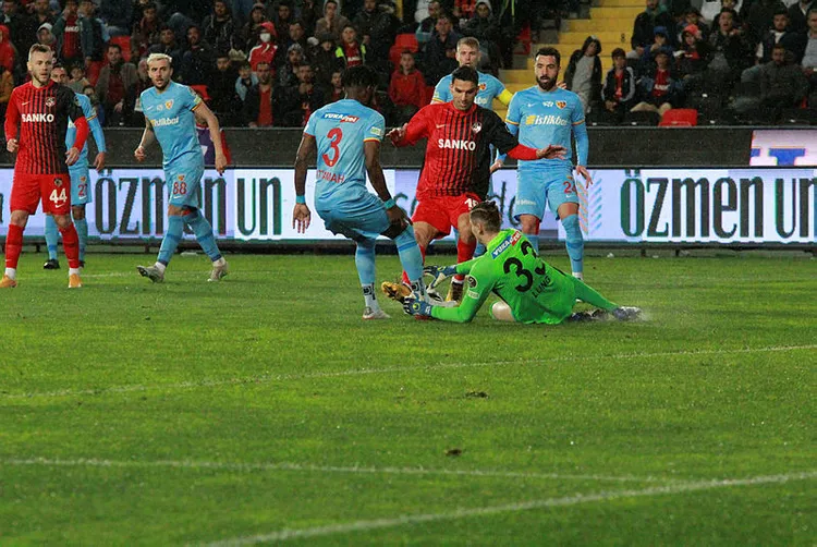 altay-ve-caykur-rizespor-super-lige-veda-etti-1651866383246.jpg