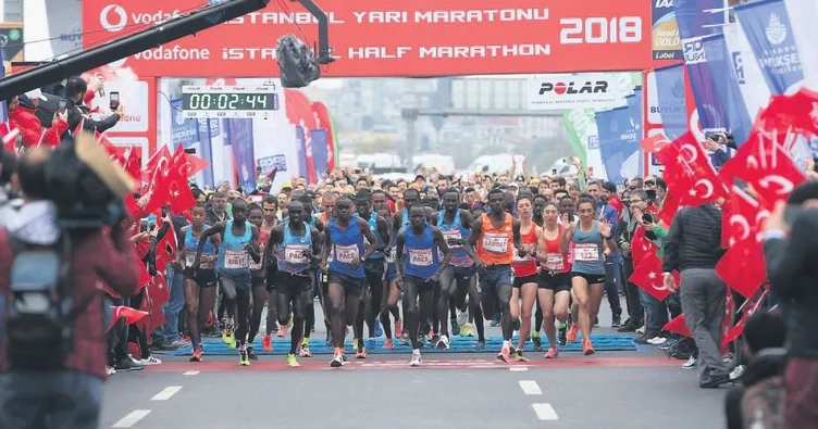 Vodafone İstanbul Yarı Maratonu’nda rekora koştular