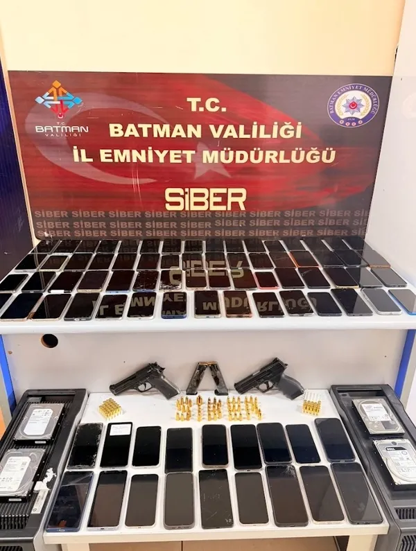 dev-bahis-cetesi-cokertildi-19-milyarlik-vurgun-1779263647757.jpg