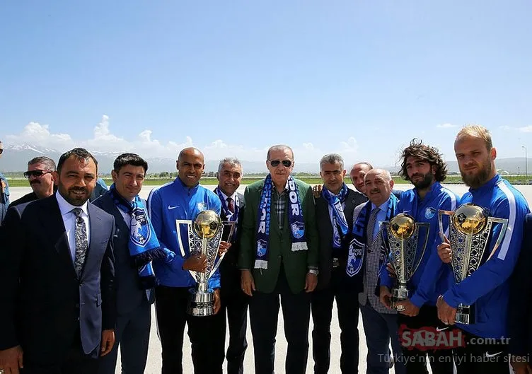 Cumhurbaşkanı Erdoğan, Erzurum'da böyle karşılandı