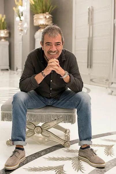 Tuvana Türkay ile anılan Selçuk Yöntem'in evli olduğu ortaya çıktı