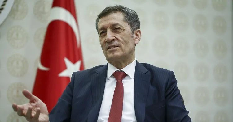 Milli Eğitim Bakanı Ziya Selçuk'tan babalara sitem