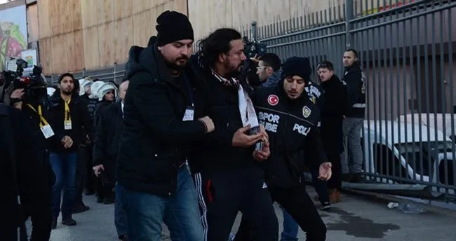 Fenerbahçe otobüsüne su şişesi atan taraftar gözaltına alındı