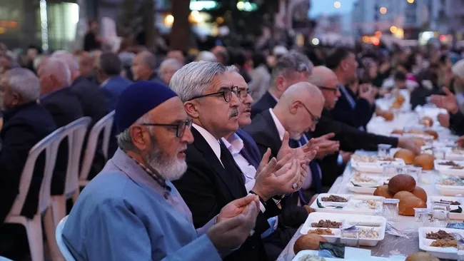 ak-parti-genel-baskan-yardimcisi-huseyin-yayman-chp-icindeki-yolsuzluklari-hirsizliklari-ortmek-icin-partimize-1773901357272.jpg AK Parti Genel Başkan Yardımcısı Hüseyin Yayman: CHP içindeki yolsuzlukları hırsızlıkları örtmek için partimize saldırıyor