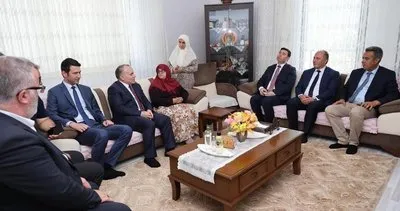 Vali Ünsal’dan şehidin annesine ziyaret #artvin
