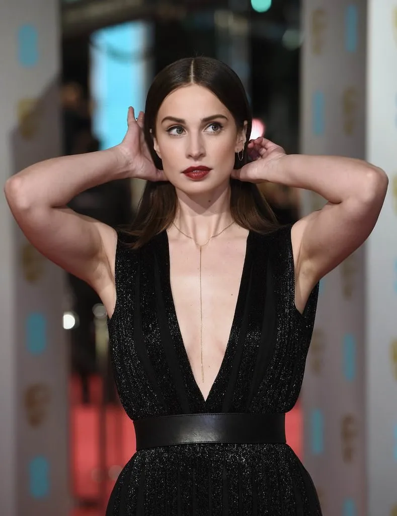 хейда рид элизабет полдарк. хейда рид. хейда рид. хейда рид горячие. хейда рид актриса.