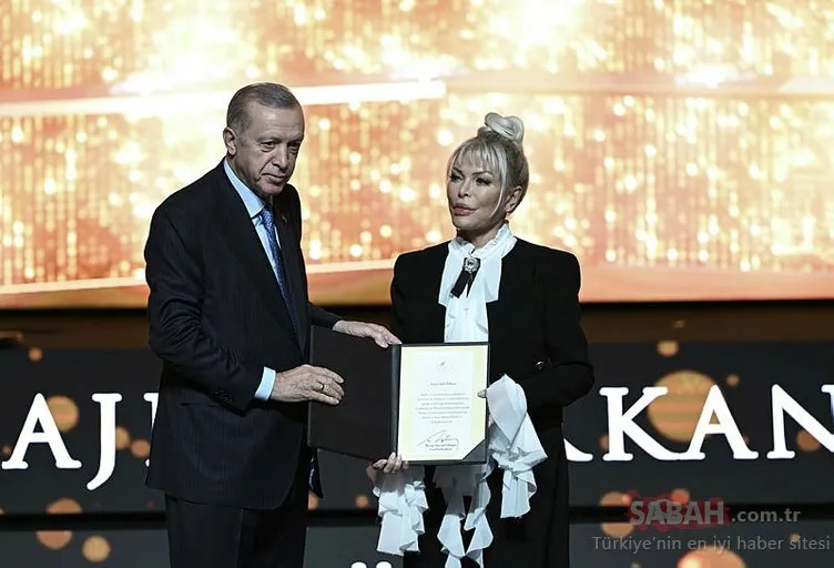 Ajda Pekkan’dan Cumhurbaşkanlığı Kültür ve Sanat Büyük Ödülü açıklaması: Hayatımın en önemli noktalarından biridir!
