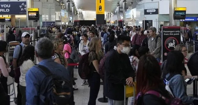 Avrupa ve ABD'de personel eksikliği nedeniyle havalimanlarında kaos yaşanıyor