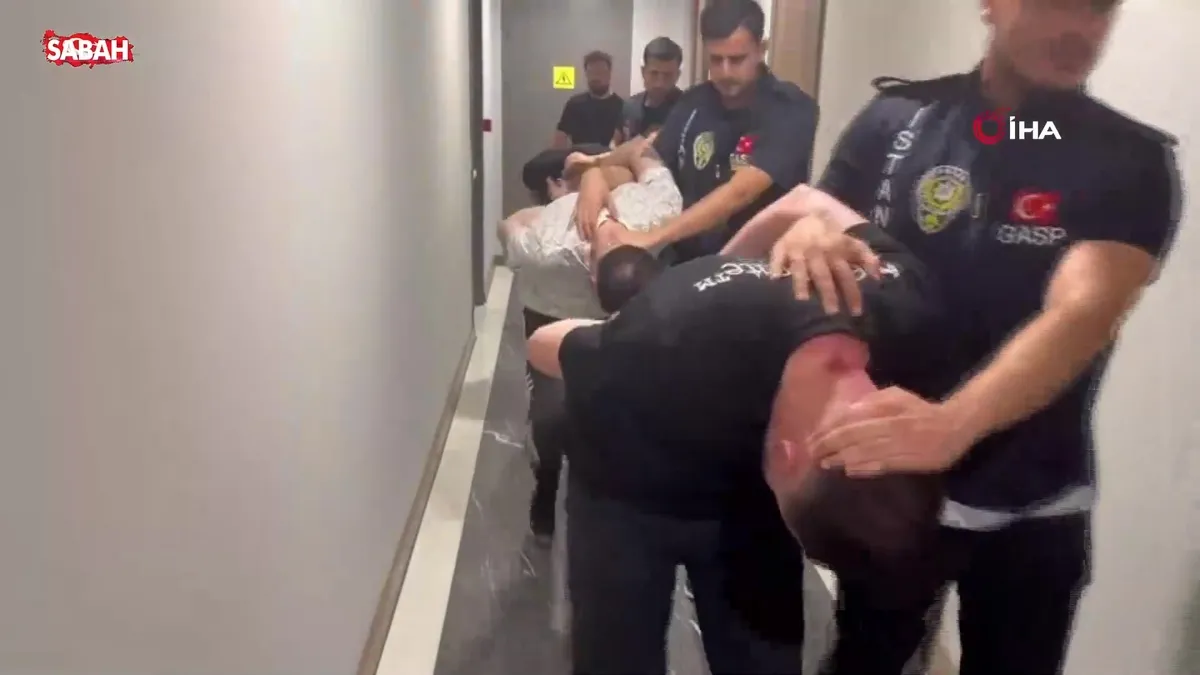 “Yeni nesil suç örgütlerine” yönelik dev operasyon: 32 şüpheli adliyeye sevk edildi | Video videosunu izle “Yeni nesil suç örgütlerine” yönelik dev operasyon: 32 şüpheli adliyeye sevk edildi | Video videosunu izle