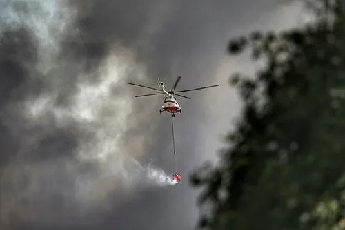 3 Bakandan Yangın Bölgesinde Flaş Açıklamalar 1 son dakika yangin bolgelerinde son durum ne 16 ucak 51 helikopterle mucadelemiz suruyor 1627901333927