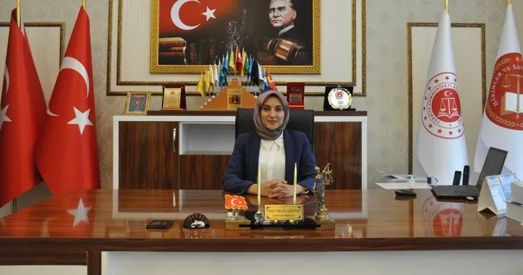 Türkiye’nin İlk Başörtülü kadın İl Cumhuriyet Başsavcısı Tuba Ersöz Ünver Gümüşhane’de görevine başladı