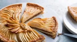 Hamuru gevrek kendisi lezzetli: Elmalı turta tarifi