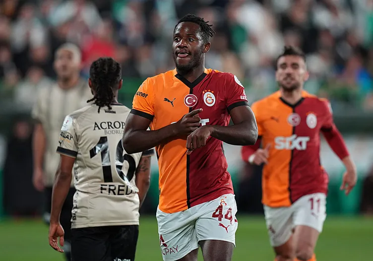 Son dakika haberi: Herkes Ziyech’in boş kaleye kaçırdığı golü konuştu! Olay yorum...