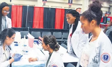 Siyahi doktorlar için 100 milyon dolar