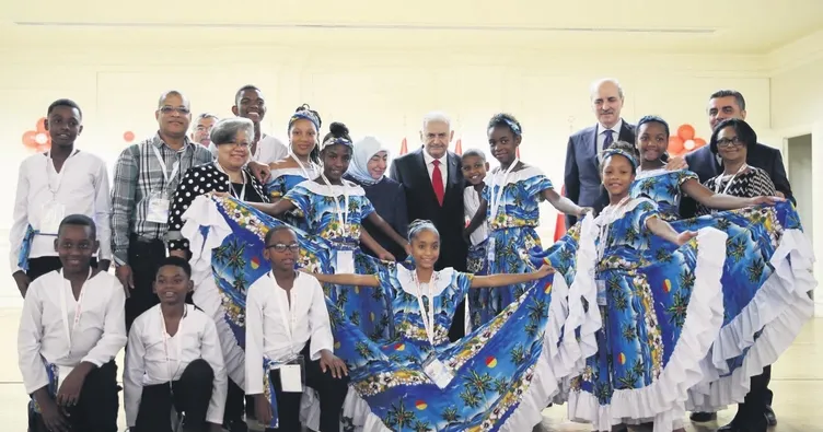 Keşke büyükler de bir araya gelebilse