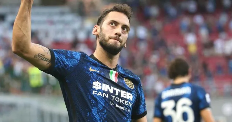 Hakan Çalhanoğlu: Inter’den ayrılmayı düşünmedim