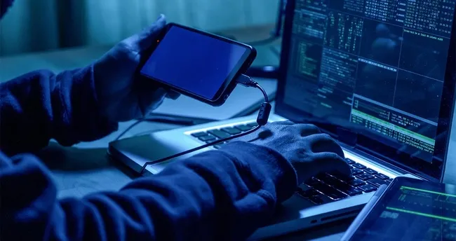 Kamuda yerli siber güvenlik yazılımı atağı: Siber güvenlikte İsrail ve ABD menşeli ürünlere darbe Kamuda yerli siber güvenlik yazılımı atağı: Siber güvenlikte İsrail ve ABD menşeli ürünlere darbe