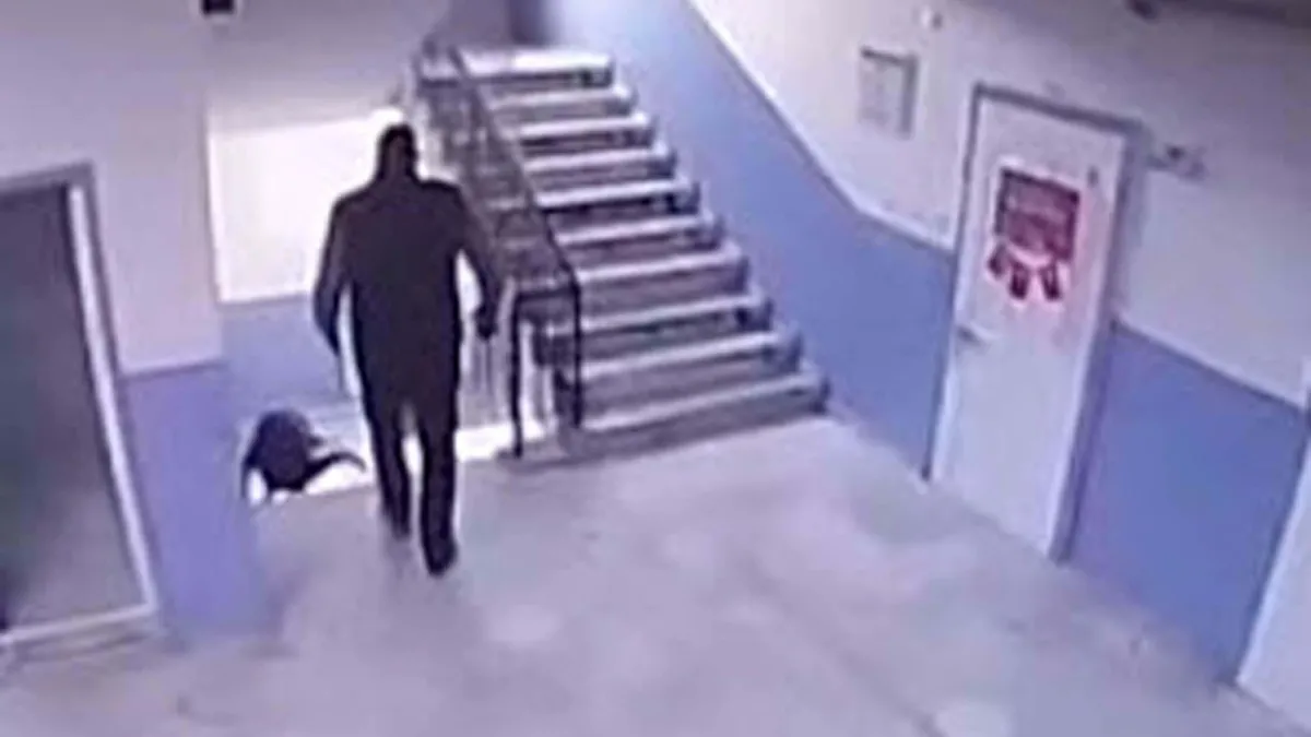 SON DAKİKA… Manisa’da 13 yaşındaki otizmli öğrencisini merdivenlerden itmişti: O okul müdürü hakkında yeni gelişme! SON DAKİKA… Manisa’da 13 yaşındaki otizmli öğrencisini merdivenlerden itmişti: O okul müdürü hakkında yeni gelişme!