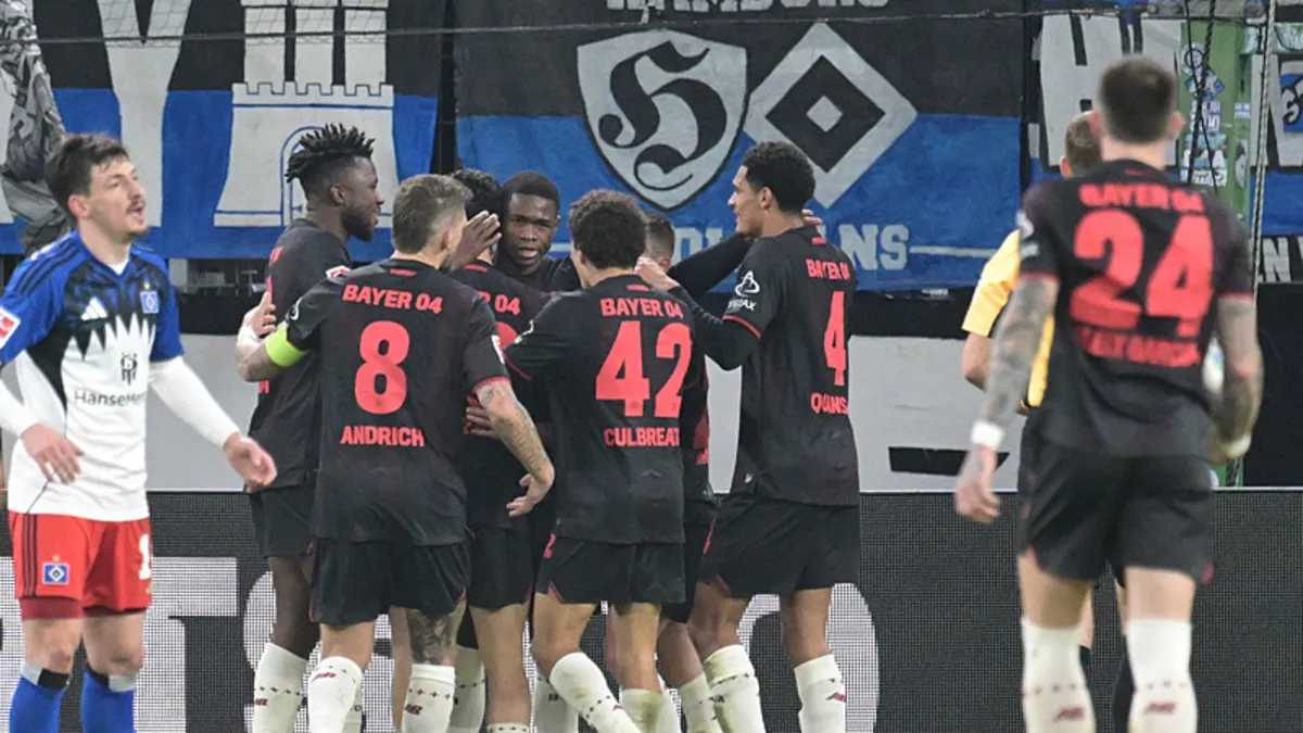 Bayer Leverkusen, Hamburg deplasmanında galip! Bayer Leverkusen, Hamburg deplasmanında galip!