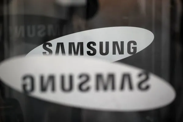 Samsung o telefonların fişini çekti!