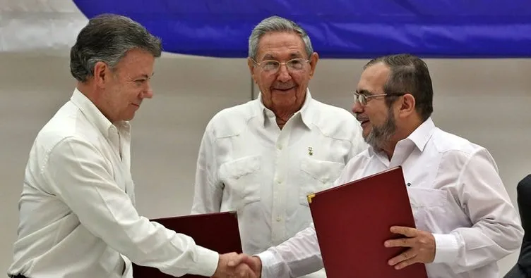 Türkiye’nin Kolombiya’da yaptırdığı okulu Devlet Başkanı Santos açtı