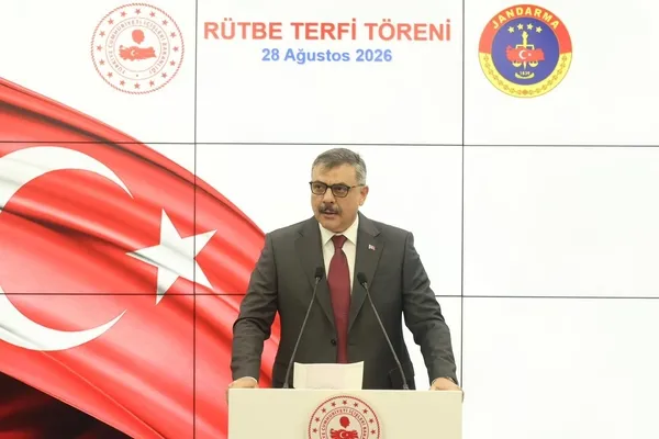 bakan-ciftci-teroru-turkiyenin-gundeminden-cikarana-kadar-kararlilikla-calisacagiz-1787924340348.jpeg