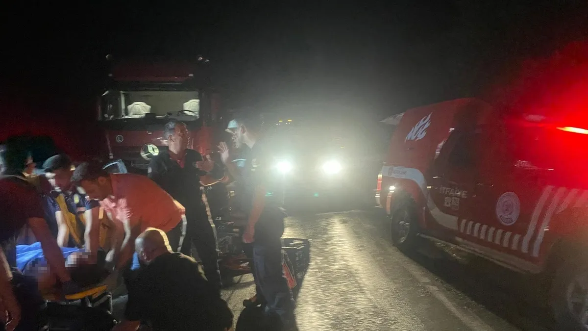 Malatya'da feci kaza: TIR ile otomobil çarpıştı! 3 ölü, 1 yaralı