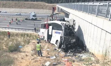 Katliam gibi kaza: 5 ölü 25 yaralı